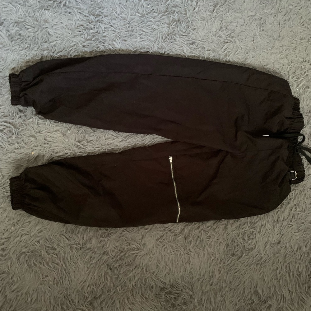 Black baggy pants with zipper